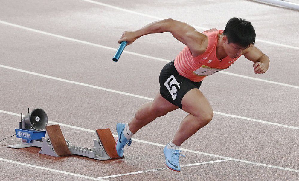 迪翁古司职防守型中场，今年曾代表塞内加尔参加U17世界杯，他将在2024年6月正式加盟切尔西。
